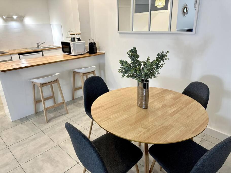 Le Nid Douillet Apartment Nimes Ngoại thất bức ảnh